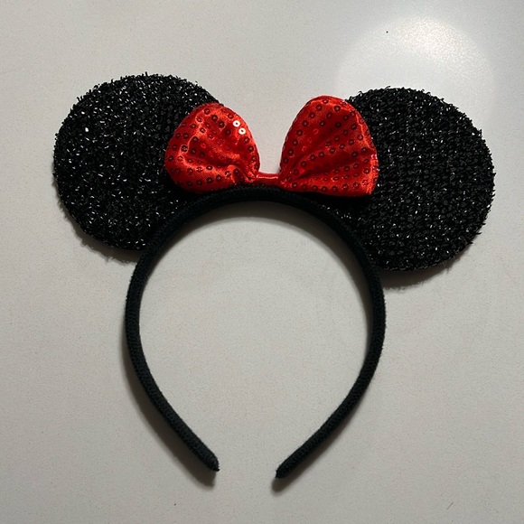 Disney Minnie Mouse Ears - Picture 1 of 2